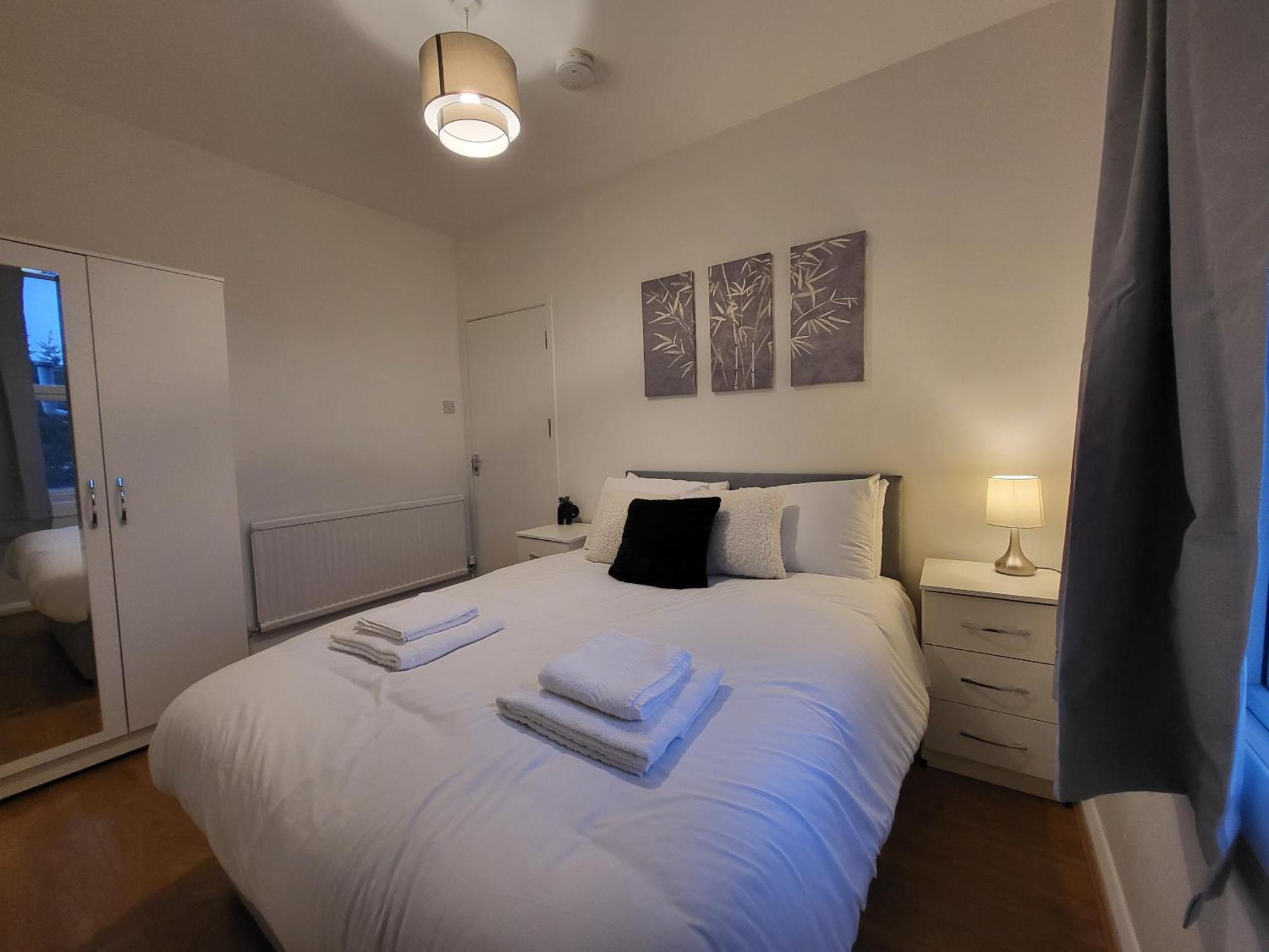Апартаменты 5br Retreat - Walk To Tube, Explore