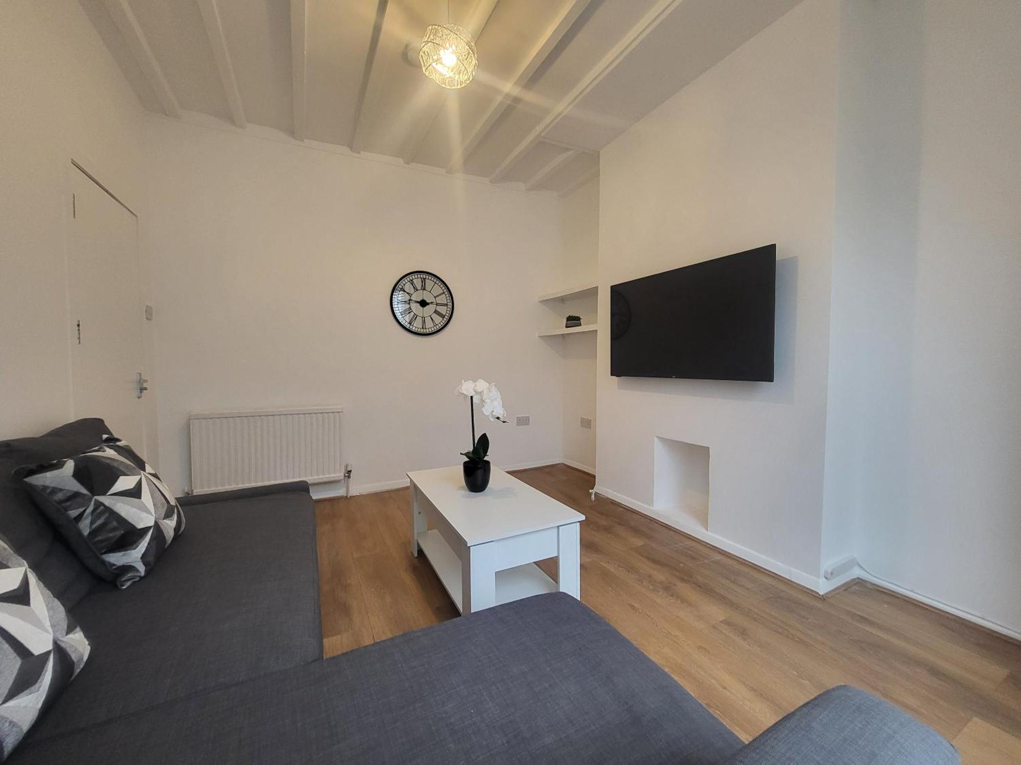 Апартаменты 5br Retreat - Walk To Tube, Explore
