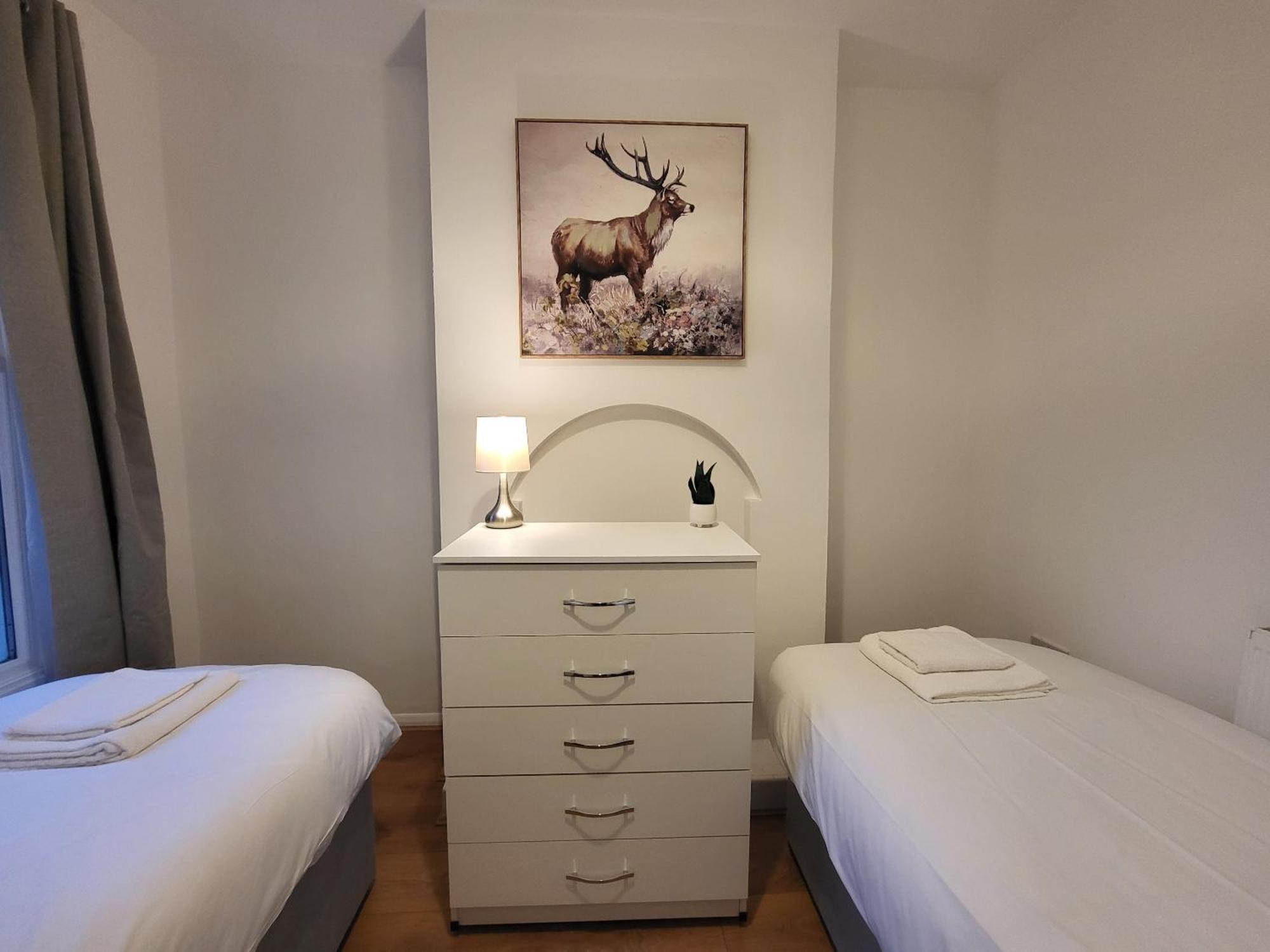 5br Retreat - Walk To Tube, Explore Апартаменты *